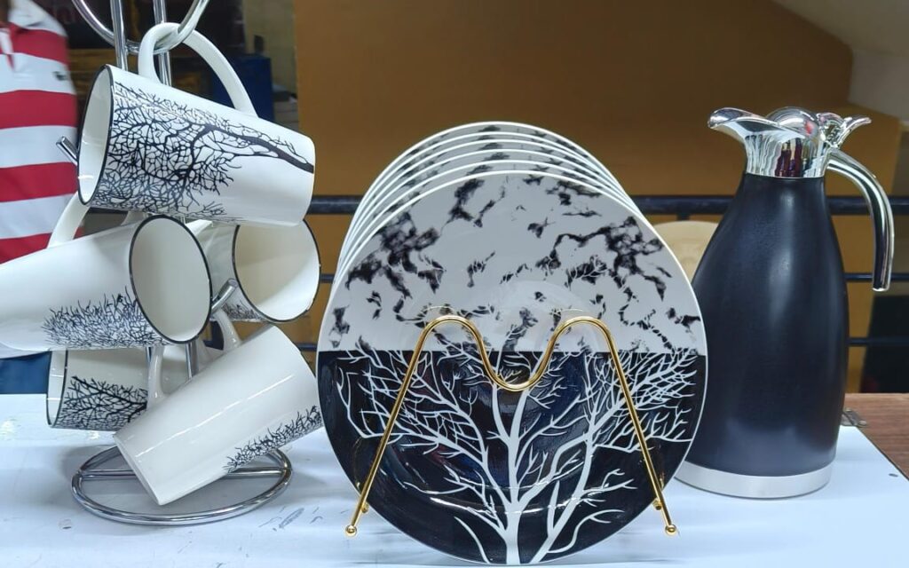 13 Pcs Black Tree Plate Dinner Set